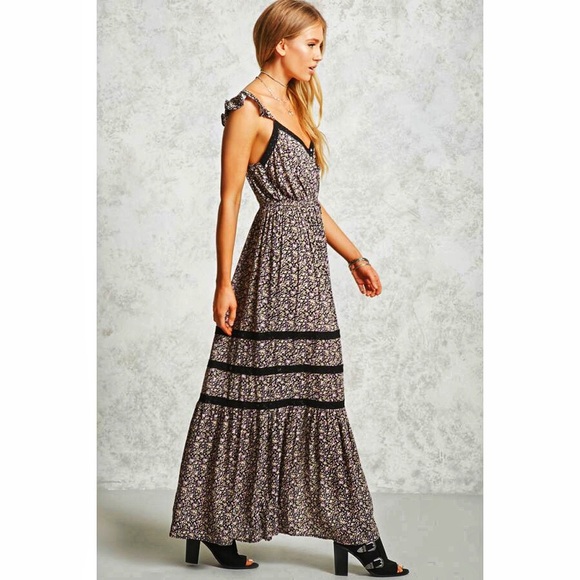 Boho Maxi Dress Size M - Picture 3 of 7
